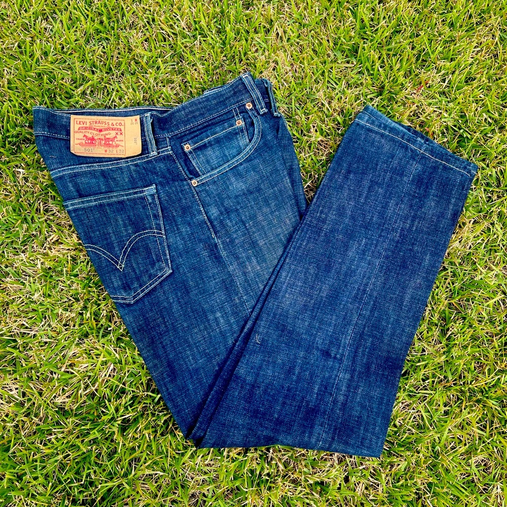 Levi’s men 501. Straight leg button fly (blue)